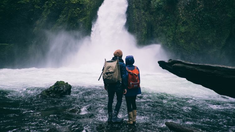 6 Alasan Kenapa Dia yang Penampilannya Sederhana dan Biasa Malah Bisa Memberimu Segalanya