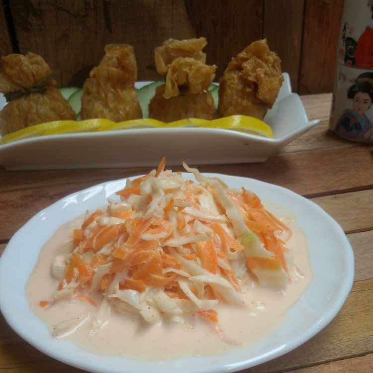 bikin salad ala restoran Jepang