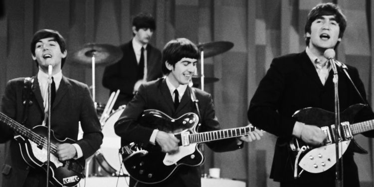 The Beatles dalam acara Ed Sullivan Show, 10 Februari 1964.