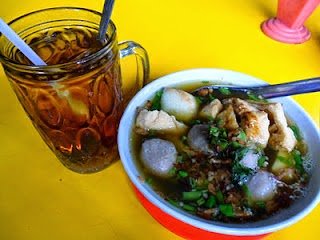 bakso kupat enak dan mengenyangkan