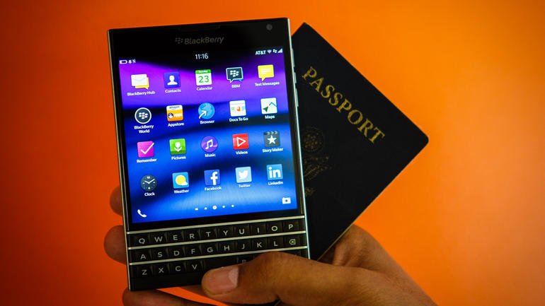 Rumor Yang Beredar Menyebutkan Bahwa Blackberry Passport Akan Ikuti Jejak Venice