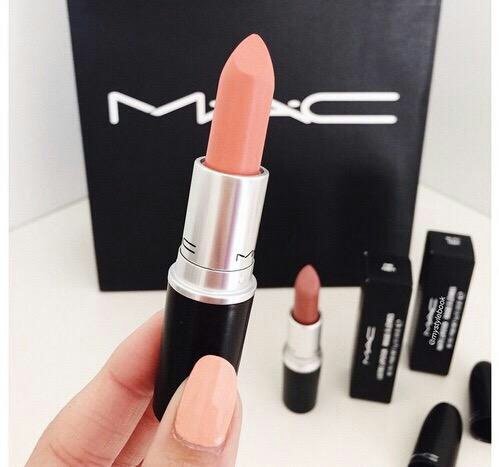 Go with peach lipstick!