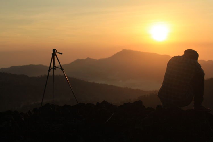 Sunrise dari Gunung Api Purba