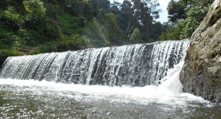 Air Terjun atau Curug di Jawa Barat