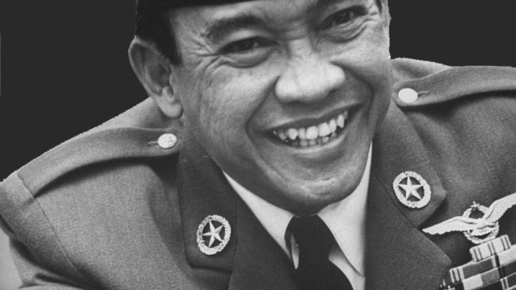 Karya Legendaris Cindy Adams Tentang Soekarno