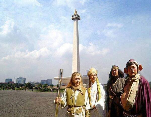 Go Kong dkk di Monas...