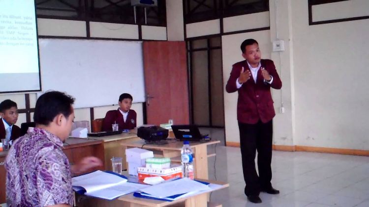 Ketika kamu presentasi depan kelas