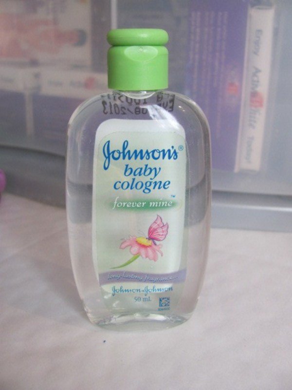 pakai baby cologne lebih murah sih