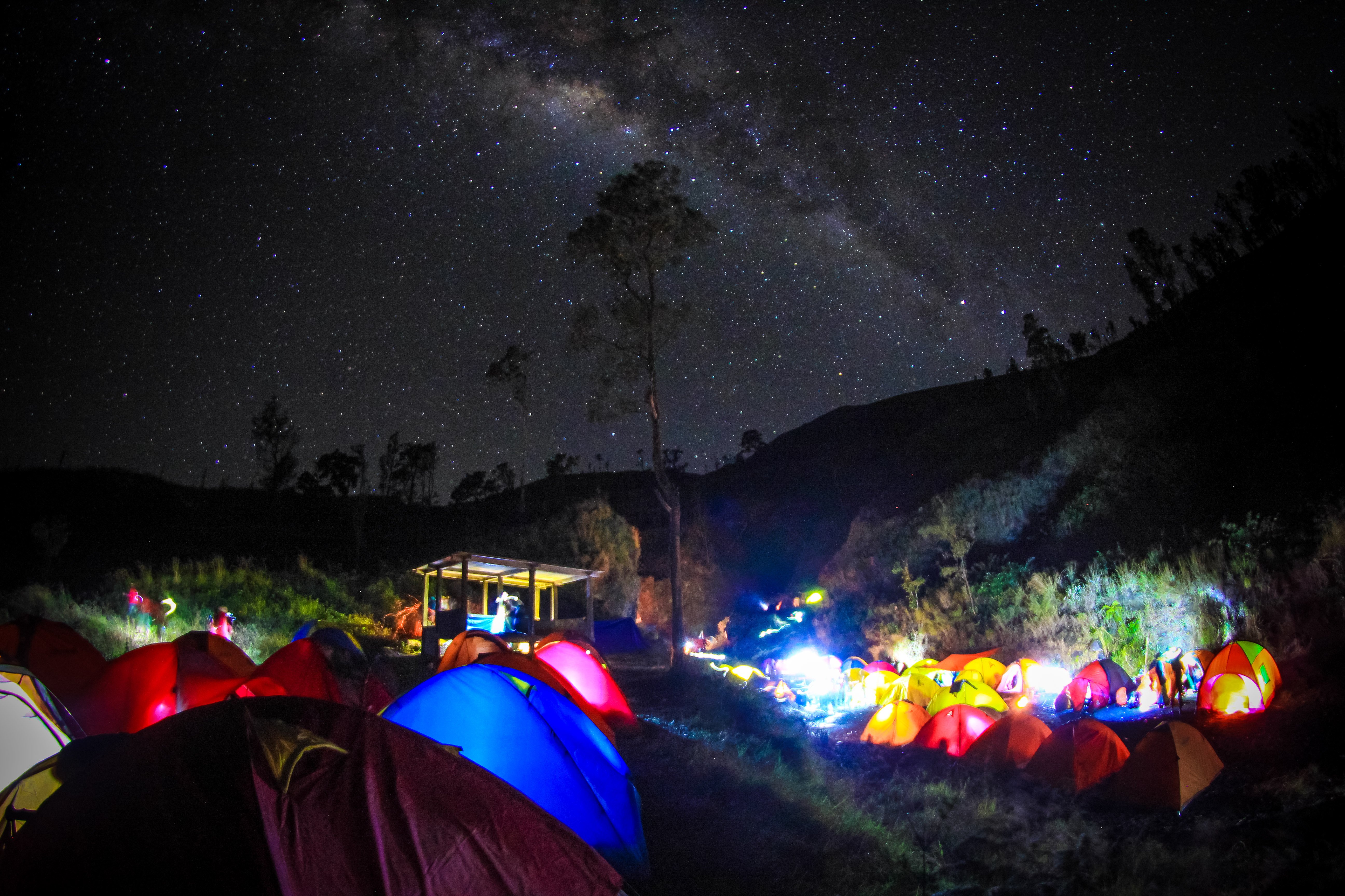 Beragam Kisah Horor Pendakian Gunung yang Bikin Merinding! Yakin Masih Berani Ndaki?