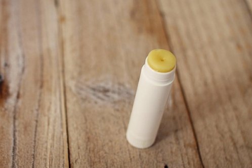 natural-advantage-recipes-lip-balm-498x333