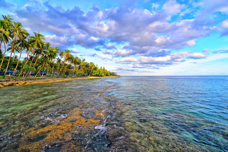 Pantai Namalatu. :O