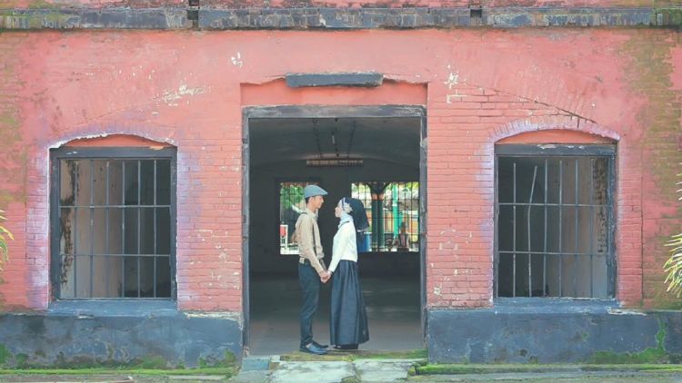 Pengen Foto Prewedding-mu Seru? Kamu Harus Ajak Pasangan ke 10 Destinasi Epik Ini!