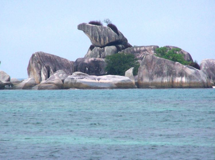 Panduan Solo Traveling ke Belitung Anti Mahal. Liburan 3 Hari Cuma Abis 700 Ribuan!