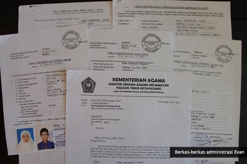 Dokumen yang harus kamu siapkan untuk mengurus buku nikah.