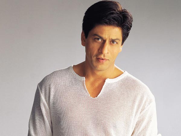 9 Alasan yang Membuktikan Kalau Shahrukh Khan Itu Tak Hanya King of Bollywood, Tapi Juga King of Our Heart