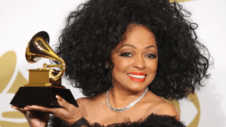 Lagu Diana Ross yang ini memang everlasting ya.