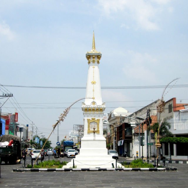 Foto Pribadi (Tugu Jogja)