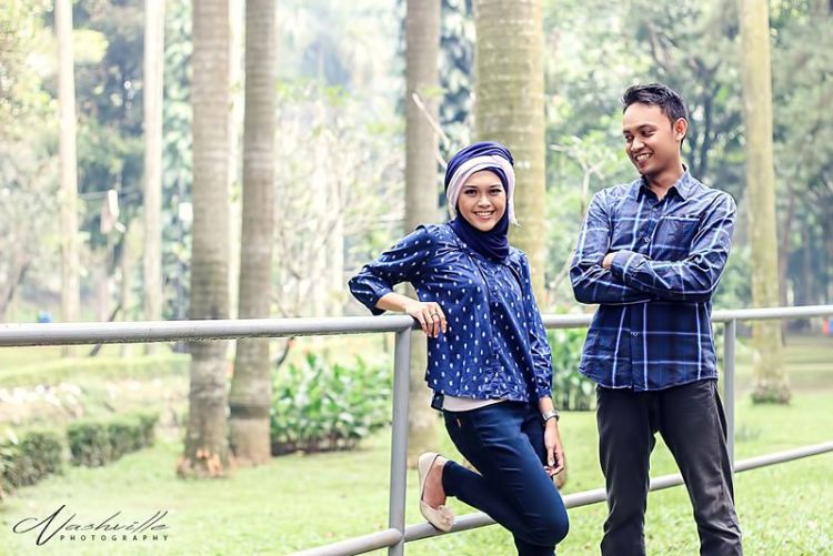 Buatmu yang Tak Mau Repot Menyiapkan PreWedding, 10 Ide Outfit Untukmu dan Pasangan Ini Bisa Jadi Pilihan