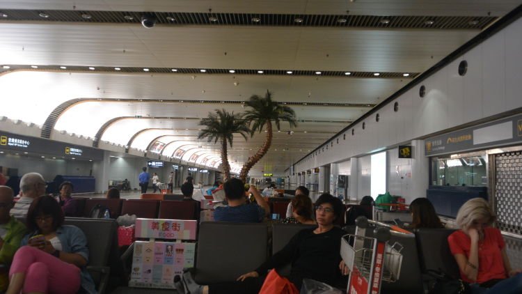 Menginap Dua Malam di Bandara Beijing