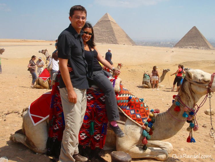 Dina dan Ryan di Egypt.