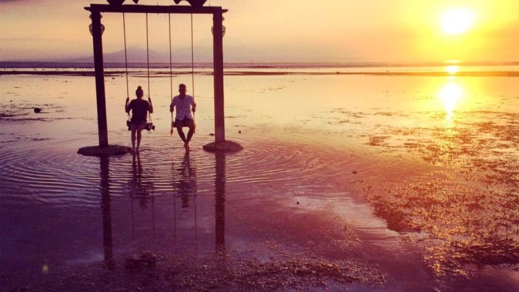 10 Pantai Terindah di Indonesia yang Begitu Syahdu. Kamu Wajib Mengunjungi Setidaknya Sekali Seumur Hidupmu!