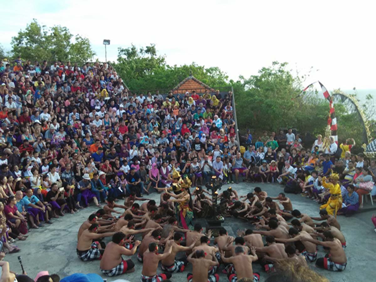 Seni Tari yang Tak Boleh Dilewatkan Jika Berada di Bali