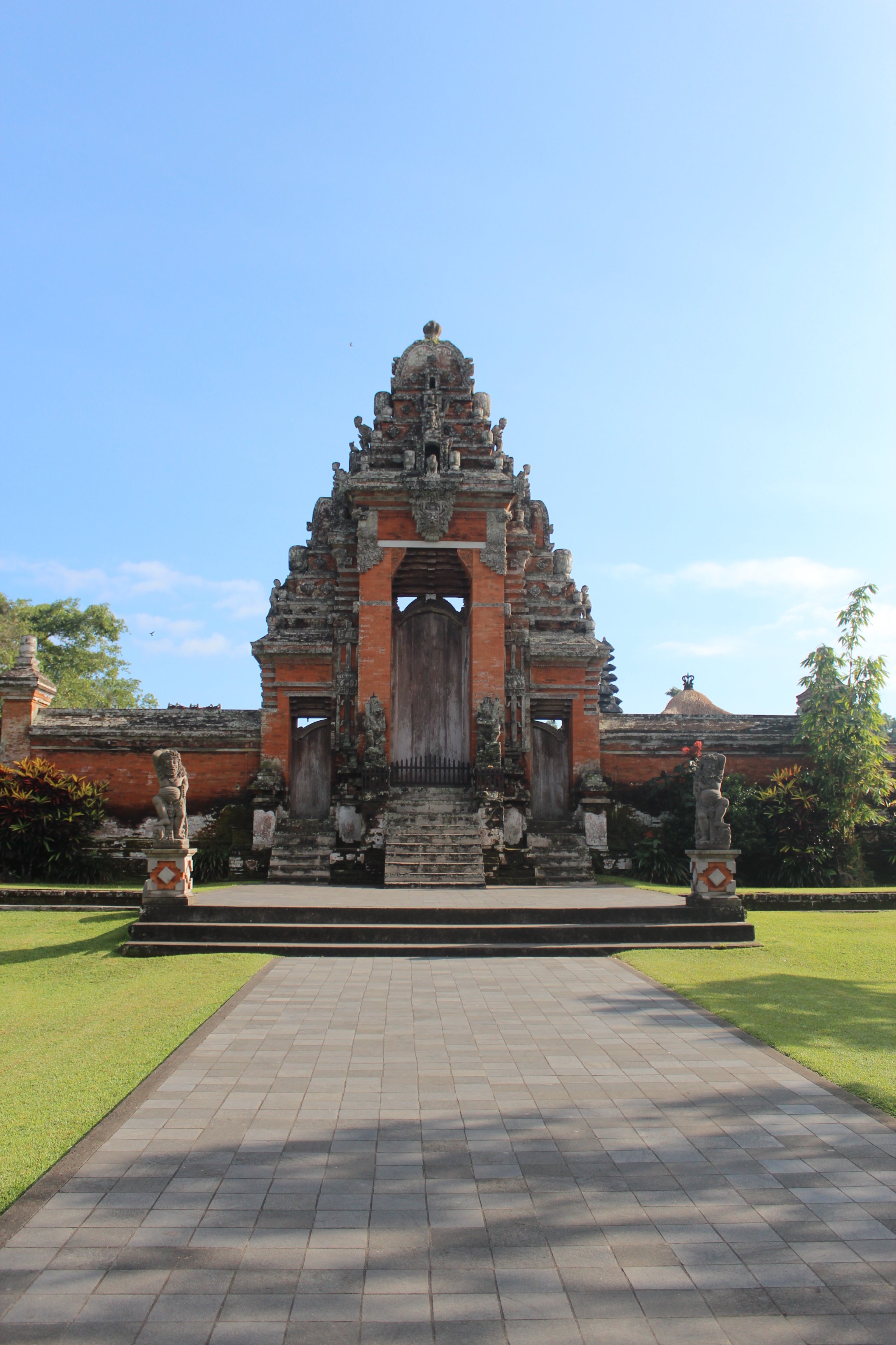 Catatan Perjalanan ke Bali: Dari Strangers Jadi Friends