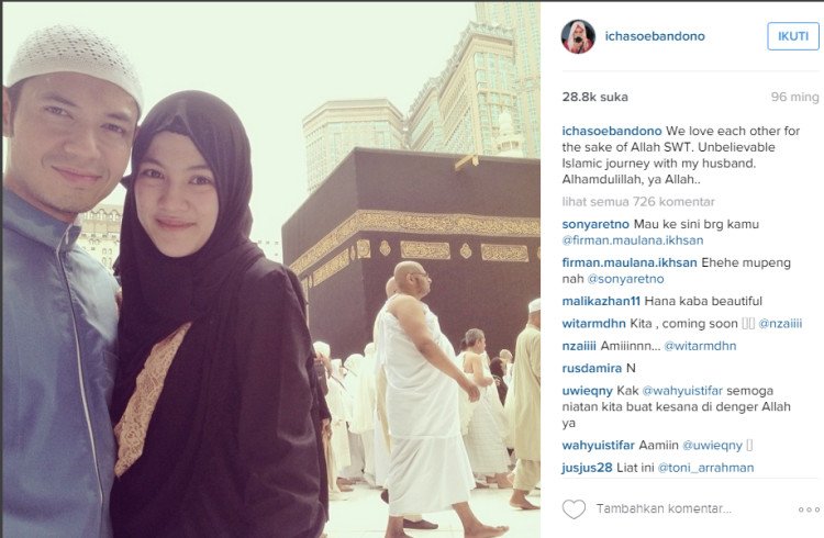 Umrah berdua, duh, romantisnya.