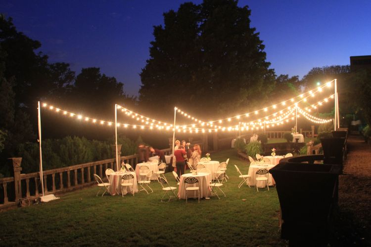 Outdoor-Wedding-Lighting-Ideas-Pinterest