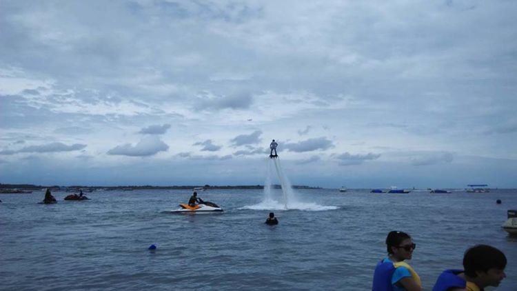 Keseruan Menelusuri Tiga Pantai Dalam Sehari