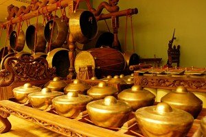 Mengenal Alat Musik Tradisional Khas Bandung Yuk!