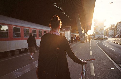 alone-bike-girl-hipster-Favim.com-1997681