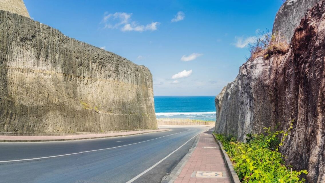 Pesona pantai pandawa di Bali