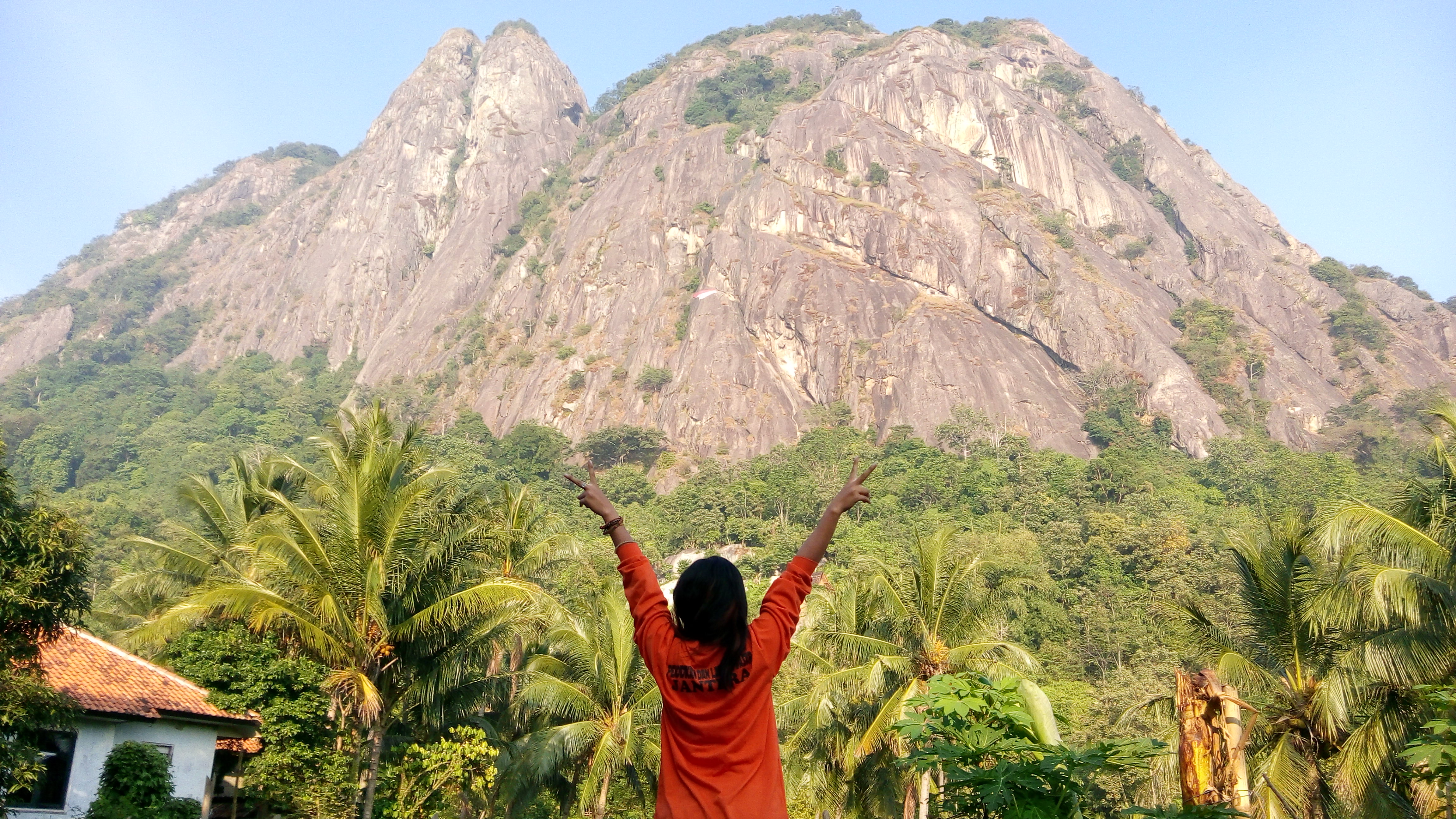 Gunung Parang adalah gunung panjat tebing kedua di Asia