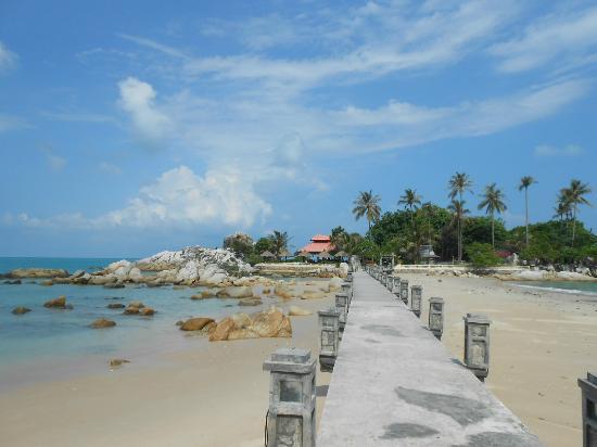 Pantai Parai Tenggiri di Babel