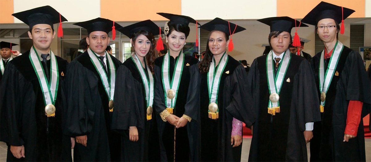 Pendamping Wisuda, Kebutuhan atau Trend?