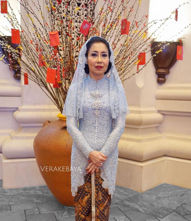 kebaya tradisional, bagus buat ibu