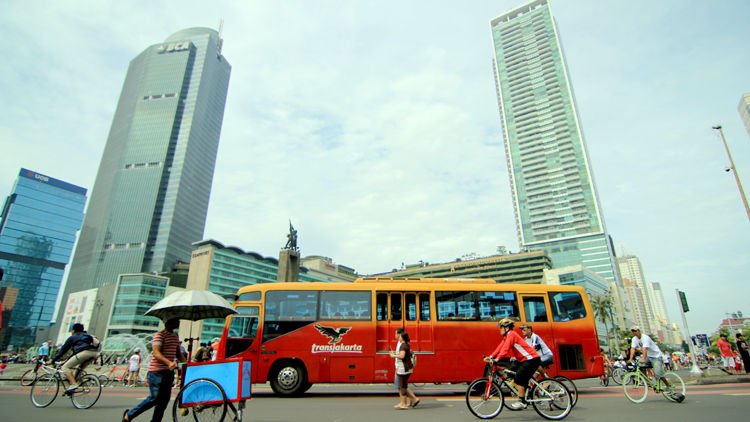 Setidaknya Sekali Seumur Hidup, Ini 6 Alasan Kamu Harus Coba Bekerja di Jakarta Setelah Lulus Kuliah