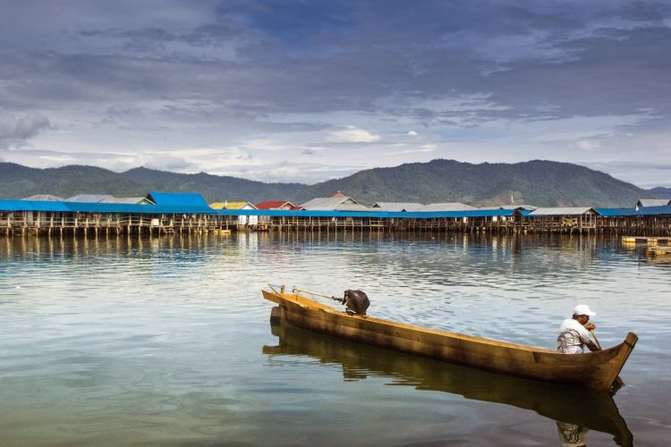 kampung di atas laut