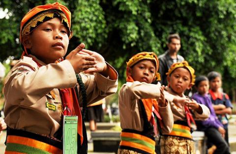 Pesan Panjang Untuk Adik-Adikku Sayang