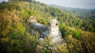 Selain Gadisnya yang Cantik-cantik, Magelang Punya Banyak Destinasi Wisata yang Cemerlang nan Gemilang!