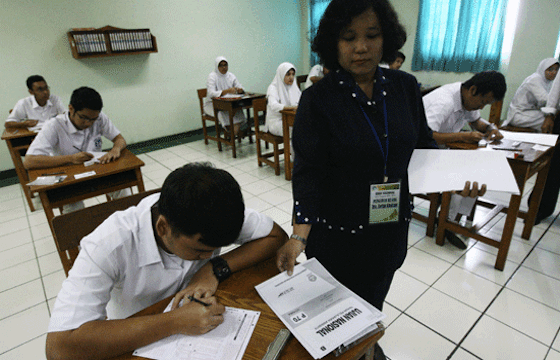 Pengawas menentukan masa depan