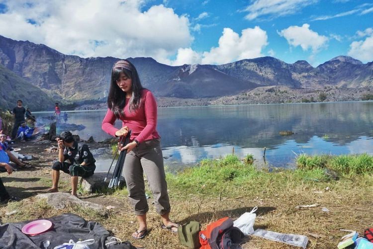 Melanjutkan Perjuangan Kartini, Para Pendaki Cantik Ini 