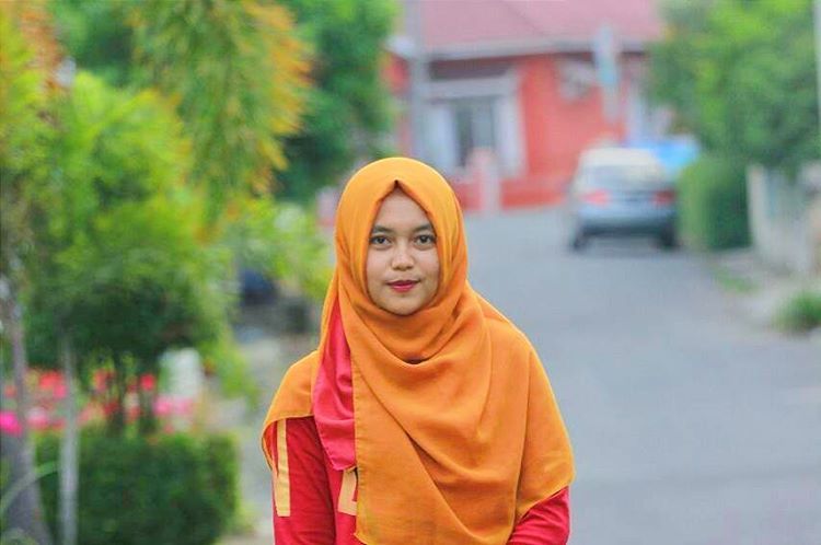 jilbab sepanjang dada