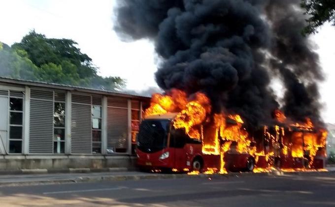 saat hal tak terduga terjadi, kepada @PT_Transjakarta kamu mencari jawaban