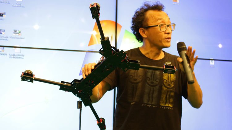 Kita Patut Bangga Sama Radja, Si Perakit Drone Murah Yang Ternyata Arek Malang. Bikin Indonesia Dipandang Dunia