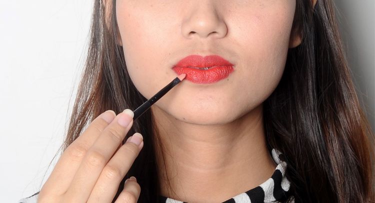 5_How to Apply A Matte Lipstick