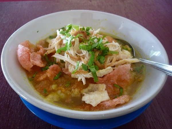 Bubur ayam Jakarta kuah kuning