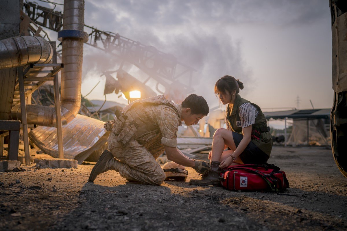 Terhitung Malam Ini, Bersiaplah Nonton 3 Episode Spesial dari Descendants of the Sun. Baper Tiga Hari Tiga Malam!