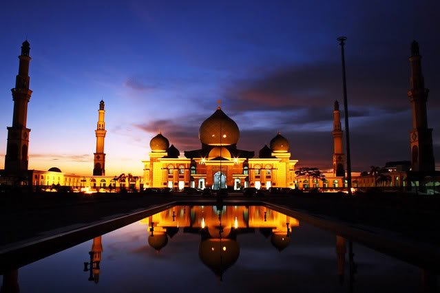 Ini An-Nur atau Taj Mahal?